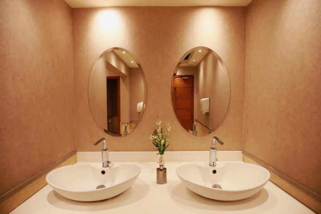 Park Lane Hotel لاهور المظهر الخارجي الصورة